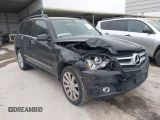 2012 Mercedes-Benz GLK with VIN WDCGG5GB7CF733494, listed as a IAAI auction lot 41933946 with 187,027 mi miles. Bid and sale history available at carsss.com. Image 1.
