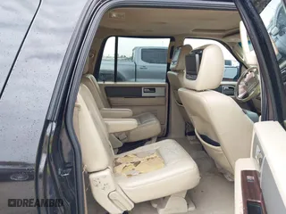 2014 Ford Expedition EL XLT with VIN 1FMJK1H55EEF13111, listed as a IAAI auction lot 41748977 with 261,286 mi miles. Bid and sale history available at carsss.com. Image 8.