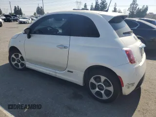 2016 FIAT 500e с VIN 3C3CFFGE4GT214183, выставлен на аукционе Copart как лот 62090065 с пробегом 52 844 миль миль и Чистый • Clean title. История ставок и продаж доступна на DreamBid. Изображение 2.
