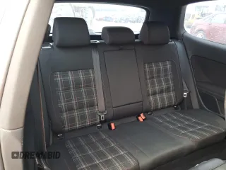 2011 Volkswagen GTI w/Sunroof z VIN WVWFV7AJ6BW177745, wystawiony jako Copart lot #54653625 z przebiegiem 116 302 mil mil oraz Czysty tytuł • Clean title. Historia ofert i sprzedaży dostępna na DreamBid. Obrazek 10.