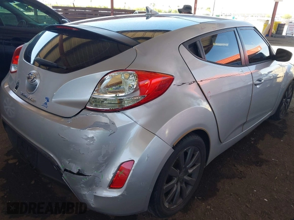 2012 Hyundai Veloster w/Black Int z VIN KMHTC6AD2CU052067, wystawiony jako IAAI lot #42261316 z przebiegiem 187 234 mil mil oraz . Historia ofert i sprzedaży dostępna na DreamBid. Obrazek 6.