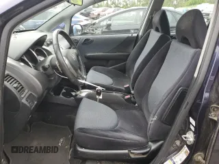 2008 Honda Fit Sport z VIN JHMGD386X8S038301, wystawiony jako Copart lot #56425215 z przebiegiem 131 050 mil mil oraz Szkoda całkowita • Salvage title. Historia ofert i sprzedaży dostępna na DreamBid. Obrazek 7.