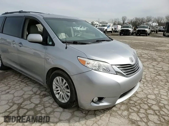 2012 Toyota Sienna XLE AAS with VIN 5TDYK3DC7CS235676, listed as a Copart auction lot 47812035 with 274,896 mi miles and Salvage Title. Bid and sale history available at carsss.com. Image 12.