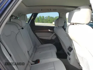 2024 Audi Q5 S line Premium Plus z VIN WA1EAAFY7R2088014, wystawiony jako Copart lot #57325045 z przebiegiem 5 231 mil mil oraz Szkoda całkowita • Salvage title. Historia ofert i sprzedaży dostępna na DreamBid. Obrazek 11.