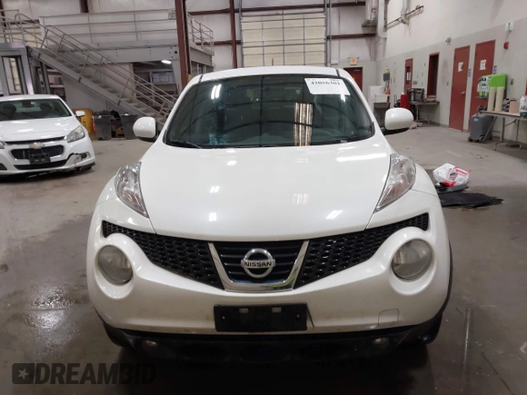 2014 Nissan Juke S with VIN JN8AF5MV3ET363747, listed as a IAAI auction lot 42056301 with Not Provided miles. Bid and sale history available at carsss.com. Image 12.