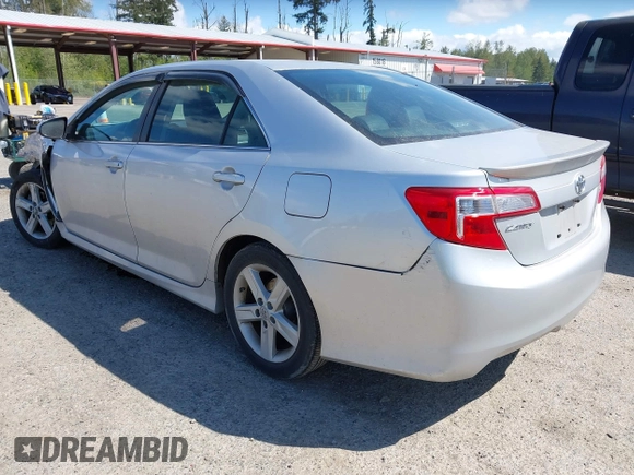 2012 Toyota Camry L with VIN 4T1BF1FK7CU114902, listed as a IAAI auction lot 42154137 with 75,600 mi miles. Bid and sale history available at carsss.com. Image 3.