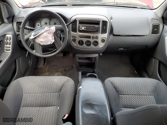 2004 Ford Escape XLT with VIN 1FMCU93184KA46160, listed as a Copart auction lot 75586163 with 172,149 mi miles and Salvage Title. Bid and sale history available at carsss.com. Image 8.