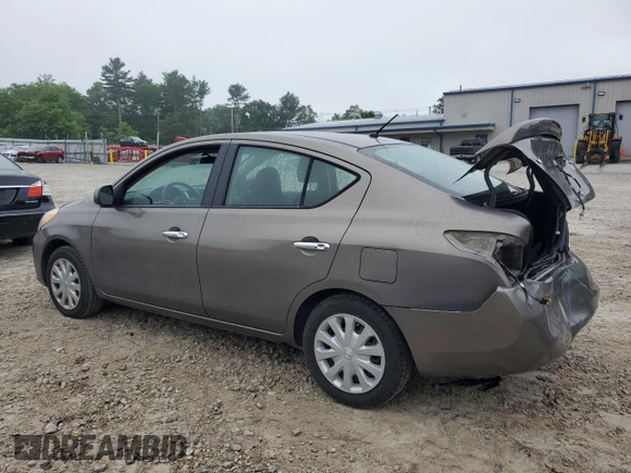 2013 Nissan Versa S Plus z VIN 3N1CN7AP0DL836583, wystawiony jako Copart lot #59380985 z przebiegiem 97 752 mil mil oraz Czysty tytuł • Clean title. Historia ofert i sprzedaży dostępna na DreamBid. Obrazek 2.