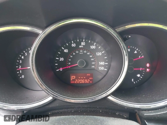2012 Kia Sorento EX with VIN 5XYKUDA2XCG301636, listed as a IAAI auction lot 41619793 with 220,692 mi miles. Bid and sale history available at carsss.com. Image 7.