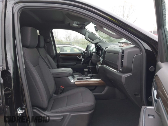 2025 Chevrolet Silverado 1500 LT with VIN 1GCUKDED5SZ111754, listed as a IAAI auction lot 42042118 with 3,815 mi miles and . Bid and sale history available at DreamBid. Image 5.