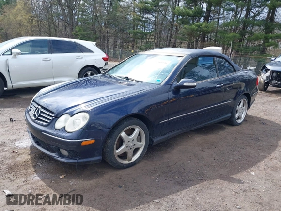 2004 Mercedes-Benz CLK 500 with VIN WDBTK75G94T023222, listed as a IAAI auction lot 42005920 with 203,524 mi miles and . Bid and sale history available at carsss.com. Image 2.