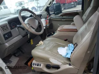 2001 Ford F-350 XL with VIN 1FTWW32F21EA24316, listed as a Copart auction lot 43617375 with 485,052 mi miles and Salvage title. Bid and sale history available at DreamBid. Image 7.