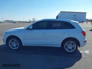 2014 Audi Q5 Premium Plus with VIN WA1LFAFP9EA054690, listed as a IAAI auction lot 41862075 with 139,389 mi miles. Bid and sale history available at carsss.com. Image 14.