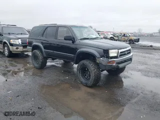 1997 Toyota 4Runner Limited with VIN JT3HN87R4V0078252, listed as a IAAI auction lot 41562186 with 249,952 mi miles. Bid and sale history available at carsss.com. Image 1.