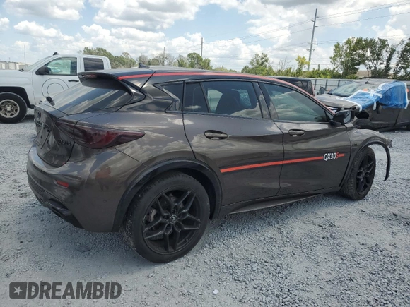 2017 Infiniti QX30 Sport with VIN SJKCH5CP8HA014663, listed as a Copart auction lot 55026195 with 103,514 mi miles and Salvage title. Bid and sale history available at DreamBid. Image 3.