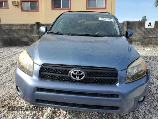 2007 Toyota RAV4 Sport with VIN JTMBD32V975078684, listed as a Copart auction lot 60661875 with 186,379 mi miles and Salvage title. Bid and sale history available at DreamBid. Image 5.