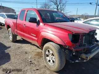 2011 Toyota Tacoma with VIN 5TFUU4EN9BX009422, listed as a IAAI auction lot 41394829 with 302,264 mi miles. Bid and sale history available at carsss.com. Image 1.