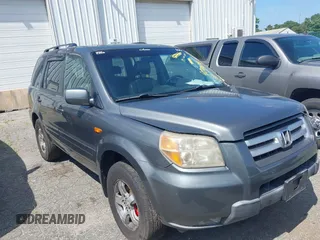 2008 Honda Pilot EX-L with VIN 5FNYF18768B028598, listed as a IAAI auction lot 42768396 with 145,807 mi miles and . Bid and sale history available at DreamBid. Image 1.