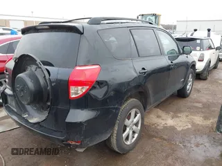 2008 Toyota RAV4 Ltd with VIN JTMZD31V986053909, listed as a IAAI auction lot 41488401 with 224,881 mi miles. Bid and sale history available at carsss.com. Image 4.