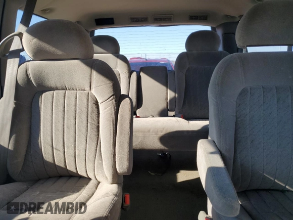 2003 GMC Safari z VIN 1GKDM19X13B516327, wystawiony jako Copart lot #83827794 z przebiegiem 200 280 mil mil oraz Szkoda całkowita • Salvage title. Historia ofert i sprzedaży dostępna na DreamBid. Obrazek 10.