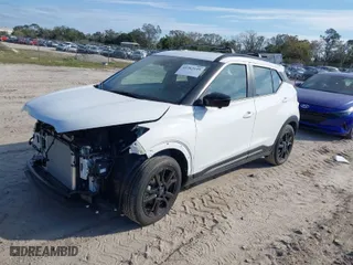 2024 Nissan Kicks SR with VIN 3N1CP5DV5RL529975, listed as a IAAI auction lot 41263149 with 1,137 mi miles. Bid and sale history available at carsss.com. Image 2.