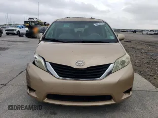 2011 Toyota Sienna LE AAS with VIN 5TDKK3DC2BS137210, listed as a Copart auction lot 50728175 with 173,026 mi miles and Salvage Title. Bid and sale history available at carsss.com. Image 5.
