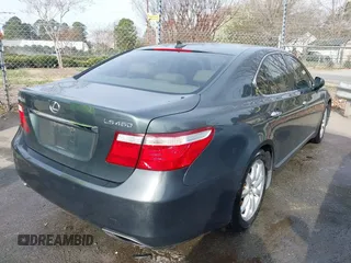 2007 Lexus LS 460 with VIN JTHBL46F975046019, listed as a IAAI auction lot 41774394 with 164,470 mi miles. Bid and sale history available at carsss.com. Image 4.