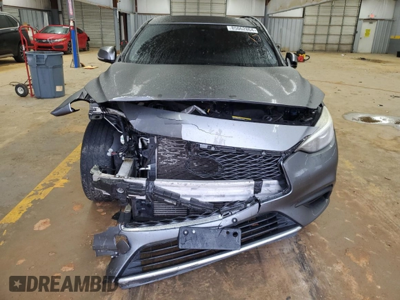 2018 Infiniti QX30 Luxury z VIN SJKCH5CPXJA041787, wystawiony jako Copart lot #85062864 z przebiegiem 70 746 mil mil oraz Szkoda całkowita • Salvage title. Historia ofert i sprzedaży dostępna na DreamBid. Obrazek 5.