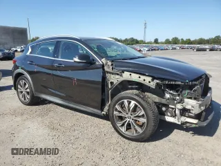 2018 Infiniti QX30 Premium with VIN SJKCH5CR8JA003282, listed as a Copart auction lot 70180874 with 50,454 mi miles and Salvage Title. Bid and sale history available at carsss.com. Image 4.