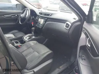 2016 Nissan Rogue SV with VIN 5N1AT2MV4GC877592, listed as a IAAI auction lot 41791451 with 84,385 mi miles. Bid and sale history available at carsss.com. Image 5.