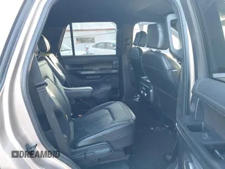 2020 Ford Expedition Limited with VIN 1FMJU1KT2LEA21893, listed as a IAAI auction lot 40957185 with 132,420 mi miles. Bid and sale history available at carsss.com. Image 8.