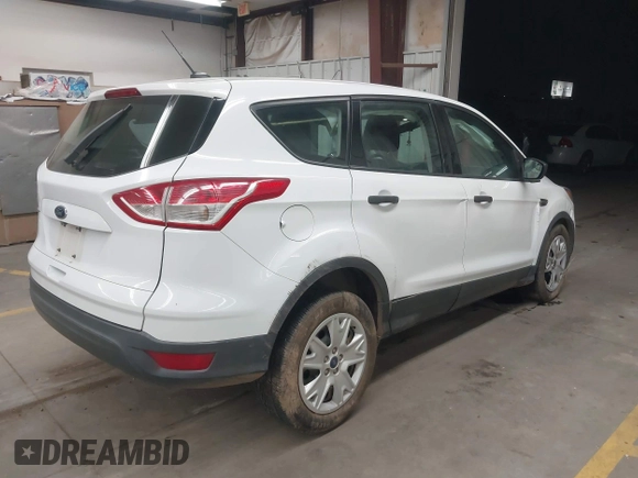 2015 Ford Escape S with VIN 1FMCU0F71FUA79522, listed as a IAAI auction lot 41809478 with 114,336 mi miles. Bid and sale history available at carsss.com. Image 4.