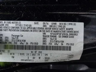 2016 Ford Focus SE z VIN 1FADP3F25GL386582, wystawiony jako IAAI lot #41097395 z przebiegiem 101 479 mil mil oraz . Historia ofert i sprzedaży dostępna na DreamBid. Obrazek 9.