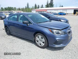 2018 Subaru Legacy z VIN 4S3BNAA60J3031624, wystawiony jako IAAI lot #42218230 z przebiegiem 76 485 mil mil oraz . Historia ofert i sprzedaży dostępna na DreamBid. Obrazek 1.