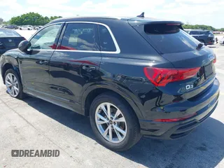 2024 Audi Q3 S line Premium z VIN WA1DECF39R1055263, wystawiony jako IAAI lot #42270200 z przebiegiem 29 691 mil mil oraz . Historia ofert i sprzedaży dostępna na DreamBid. Obrazek 3.