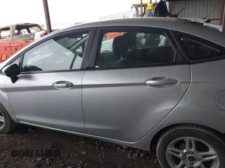 2018 Ford Fiesta SE with VIN 3FADP4BJ2JM133499, listed as a IAAI auction lot 41547240 with 125,186 mi miles. Bid and sale history available at carsss.com. Image 14.