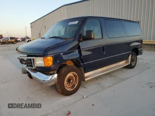2007 Ford Econoline Passenger XL with VIN 1FBNE31L67DB23312, listed as a Copart auction lot 48683305 with 189,129 mi miles and Salvage Title. Bid and sale history available at carsss.com. Image 1.