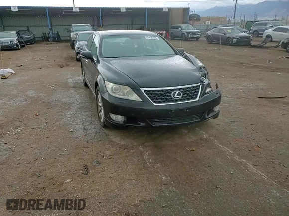 2010 Lexus LS 460 z VIN JTHCL5EF9A5008292, wystawiony jako Copart lot #55456485 z przebiegiem 134 182 mil mil oraz Szkoda całkowita • Salvage title. Historia ofert i sprzedaży dostępna na DreamBid. Obrazek 13.