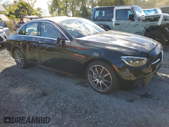 2023 Mercedes-Benz E 350 with VIN W1KZF8EB5PB132464, listed as a Copart auction lot 44627685 with 2,776 mi miles and Salvage Title. Bid and sale history available at DreamBid. Image 4.