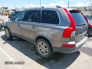 2010 Volvo XC90 I6 z VIN YV4982CZ2A1549729, wystawiony jako IAAI lot #42426442 z przebiegiem 248 573 mil mil oraz . Historia ofert i sprzedaży dostępna na DreamBid. Obrazek 3.