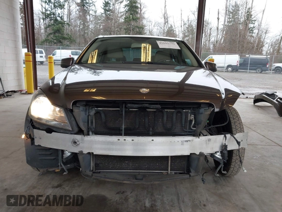 2013 Mercedes-Benz C 350 Sport with VIN WDDGF5HB7DG147211, listed as a IAAI auction lot 41615722 with 89,082 mi miles and . Bid and sale history available at DreamBid. Image 13.
