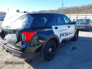 2020 Ford Police Interceptor Utility z VIN 1FM5K8AWXLGC99666, wystawiony jako IAAI lot #41021814 z przebiegiem 112 964 mil mil oraz . Historia ofert i sprzedaży dostępna na DreamBid. Obrazek 4.
