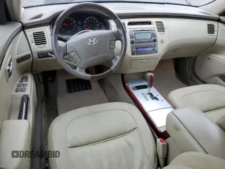 2011 Hyundai Azera Limited z VIN KMHFC4DF4BA544324, wystawiony jako Copart lot #59926315 z przebiegiem 143 692 mil mil oraz Czysty tytuł • Clean title. Historia ofert i sprzedaży dostępna na DreamBid. Obrazek 8.