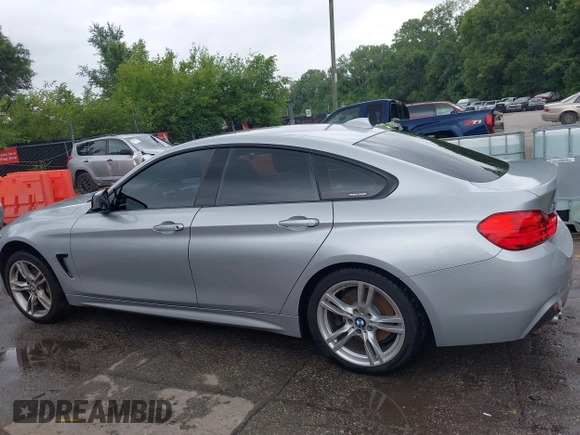 2016 BMW 4 Series 428i xDrive z VIN WBA4C9C57GG137858, wystawiony jako IAAI lot #42755021 z przebiegiem 92 728 mil mil oraz . Historia ofert i sprzedaży dostępna na DreamBid. Obrazek 15.
