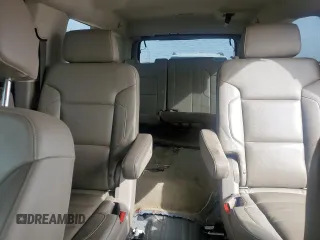 2017 Chevrolet Suburban LT z VIN 1GNSKHKC8HR332582, wystawiony jako Copart lot #47653135 z przebiegiem 189 558 mil mil oraz Szkoda całkowita • Salvage title. Historia ofert i sprzedaży dostępna na DreamBid. Obrazek 10.