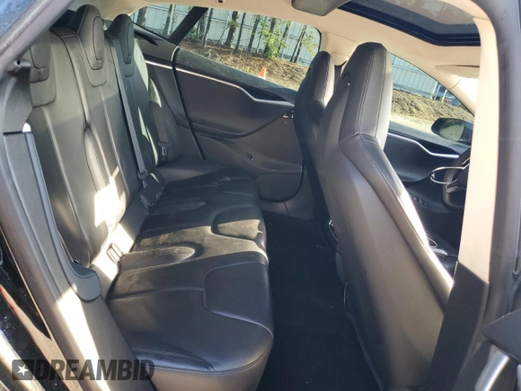2014 Tesla Model S 60 z VIN 5YJSA1H10EFP40472, wystawiony jako Copart lot #55942595 z przebiegiem 104 241 mil mil oraz Czysty tytuł • Clean title. Historia ofert i sprzedaży dostępna na DreamBid. Obrazek 10.