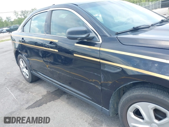 2015 Ford Police Interceptor с VIN 1FAHP2MKXFG190451, выставлен на аукционе IAAI как лот 42292347 с пробегом 121 164 миль миль и . История ставок и продаж доступна на DreamBid. Изображение 6.