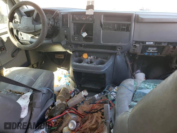 2006 Chevrolet Express Cargo Van with VIN 1GCGG25V561211868, listed as a Copart auction lot 69066834 with Not Provided miles and Non Repairable. Bid and sale history available at carsss.com. Image 8.
