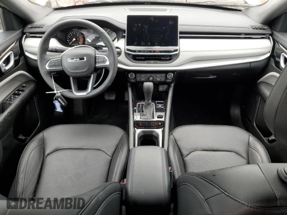 2025 Jeep Compass Limited с VIN 3C4NJDCN7ST511874, выставлен на аукционе Copart как лот 45583635 с пробегом 4 929 миль миль и Списание • Salvage title. История ставок и продаж доступна на DreamBid. Изображение 8.