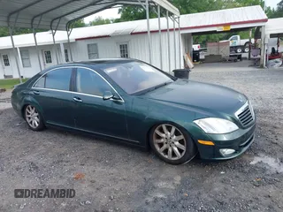 2007 Mercedes-Benz S 550 with VIN WDDNG71X77A090036, listed as a IAAI auction lot 42117580 with 137,160 mi miles and . Bid and sale history available at carsss.com. Image 6.